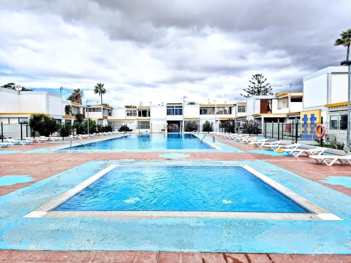 Yellow Mountain Apartment 德尔锡伦西奥海岸