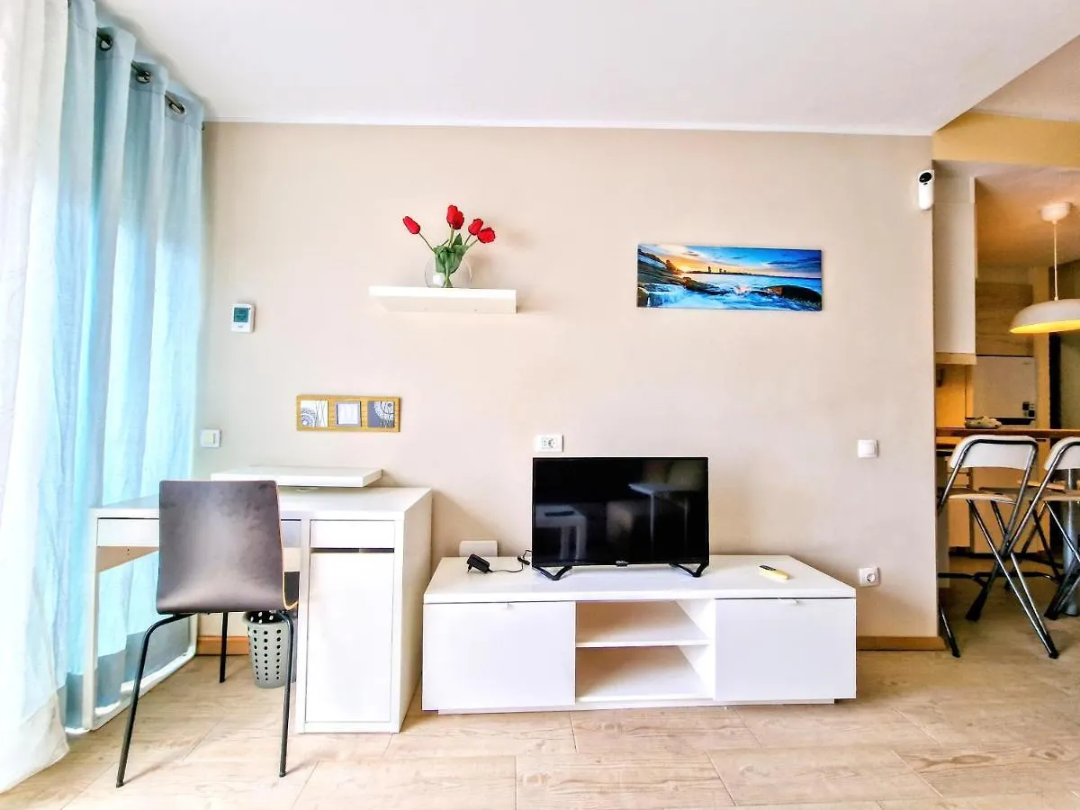 Yellow Mountain Apartment 德尔锡伦西奥海岸 0*,
